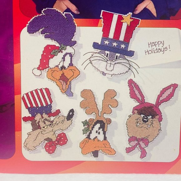 Looney Tunes Holiday Cross Stitch Booklet - Picture 4 of 9